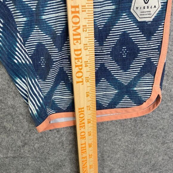 Vissla Men's 28 Upcycled Board Shorts Swim Trunks Surf Skate AOP Cargo - Picture 4 of 8